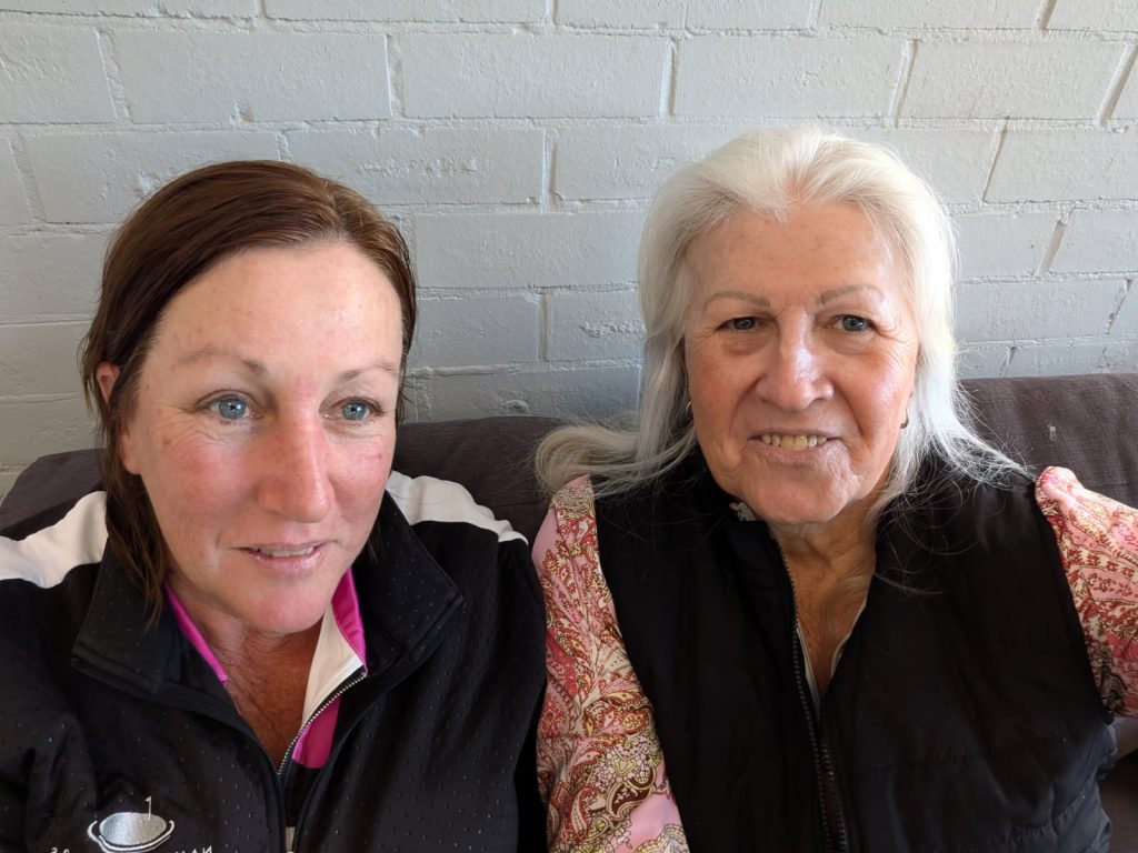 Div 1 women's runner-up Dianne O'Leary (left) and winner Deidre Fletcher.